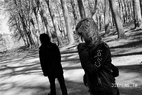 梦境迷雾，解读梦见男友与自己是陌生人的深层含义