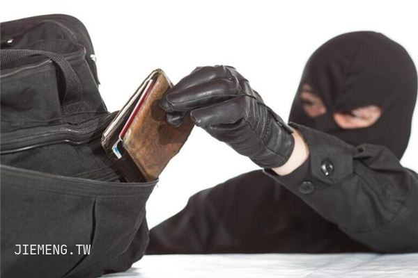 梦见自己偷了死人的钱，潜意识的警示与内心冲突的解析